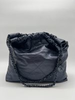 CHANEL METALLIC NAVY 22BAG - Image 5
