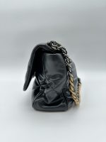 CHANEL CLASSIC FLAP 19 MEDIUM - Image 4