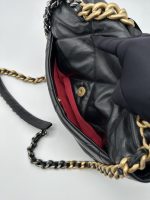 CHANEL CLASSIC FLAP 19 MEDIUM - Image 11