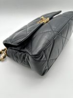 CHANEL CLASSIC FLAP 19 MEDIUM - Image 6